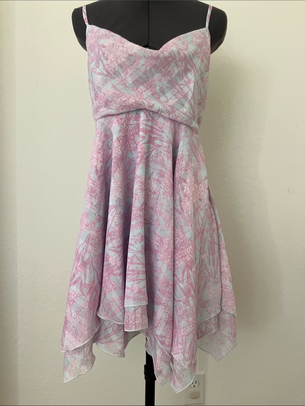 Lulu's Pink & Light Blue Handkerchief-Hem Spaghetti Strap Dress. Sz S. NWOT
